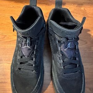 Jordan Spizike Low “Black Cat”